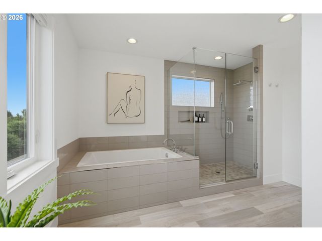 13236 AMBER Pl, Lake Oswego, OR 97034