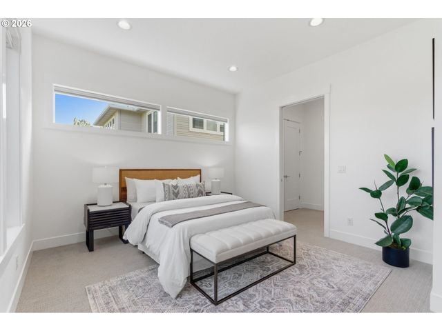 13236 AMBER Pl, Lake Oswego, OR 97034