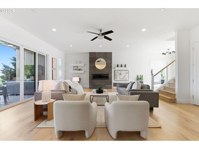 13236 AMBER Pl, Lake Oswego, OR 97034