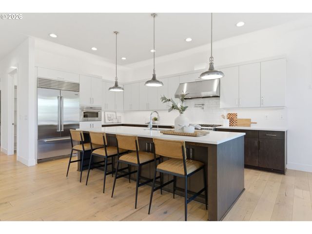 13236 AMBER Pl, Lake Oswego, OR 97034