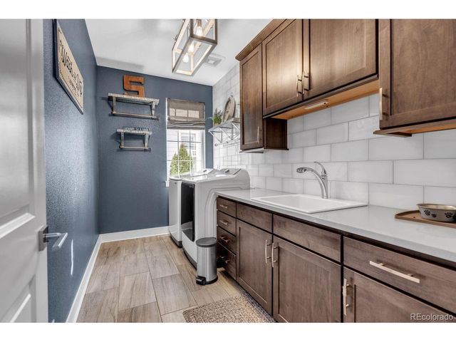 1054 Carbonate Ct, Erie, CO 80516