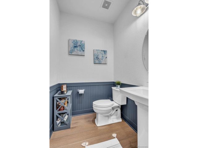 1054 Carbonate Ct, Erie, CO 80516