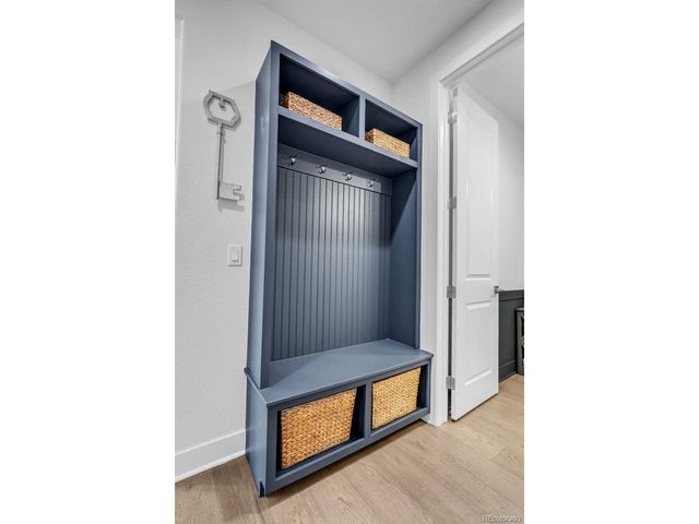 1054 Carbonate Ct, Erie, CO 80516