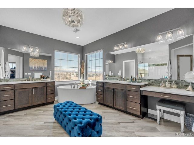 1054 Carbonate Ct, Erie, CO 80516