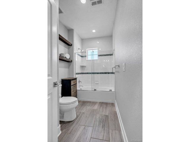 1054 Carbonate Ct, Erie, CO 80516