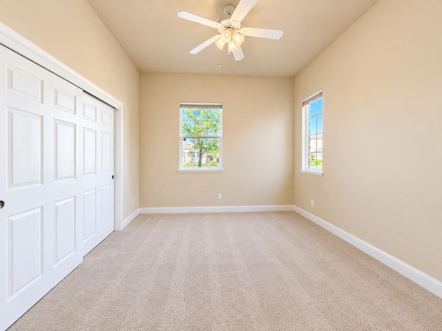 197 N Oxford Avenue, Clovis, CA 93612