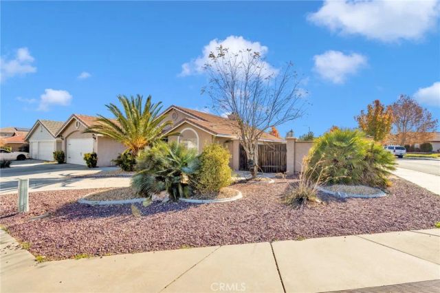14405 Cedar, Hesperia, CA 92344