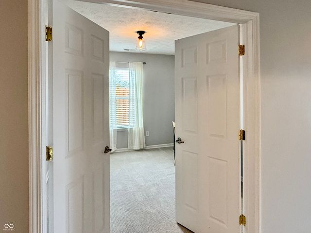 8187 Overbrooke Lane, Avon, IN 46123