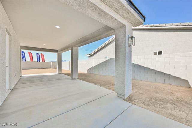 871 East Valiant Avenue, Pahrump, NV 89060