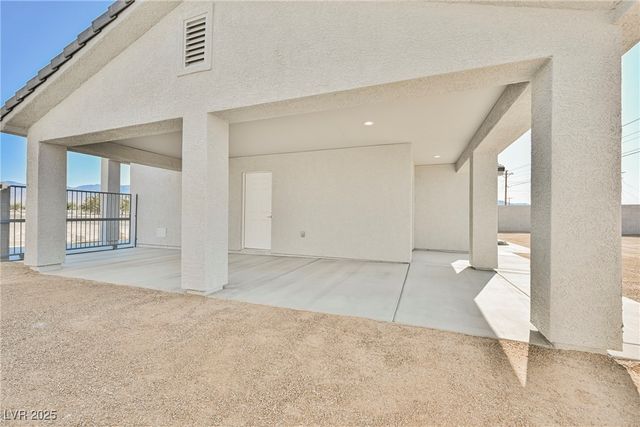 871 East Valiant Avenue, Pahrump, NV 89060