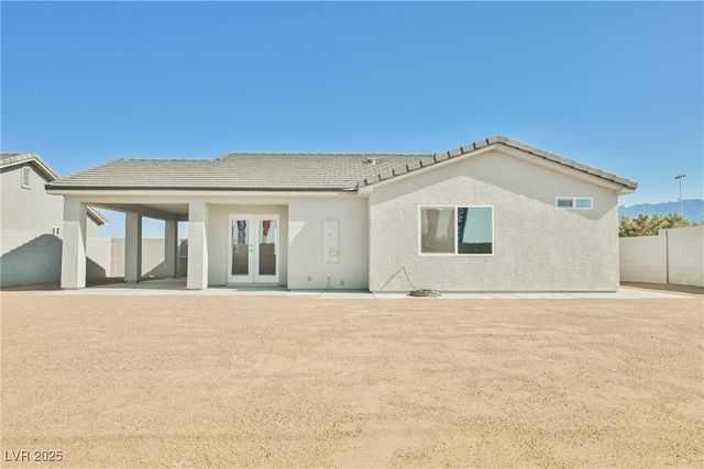 871 East Valiant Avenue, Pahrump, NV 89060