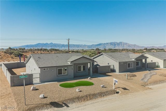 871 East Valiant Avenue, Pahrump, NV 89060