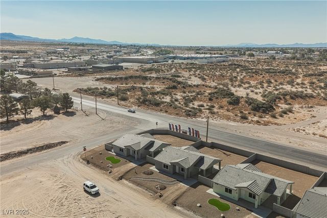 871 East Valiant Avenue, Pahrump, NV 89060