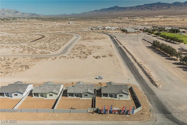 871 East Valiant Avenue, Pahrump, NV 89060
