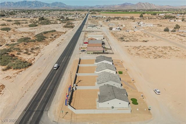 871 East Valiant Avenue, Pahrump, NV 89060