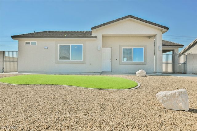 871 East Valiant Avenue, Pahrump, NV 89060