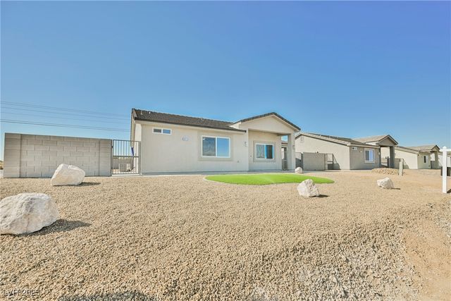 871 East Valiant Avenue, Pahrump, NV 89060