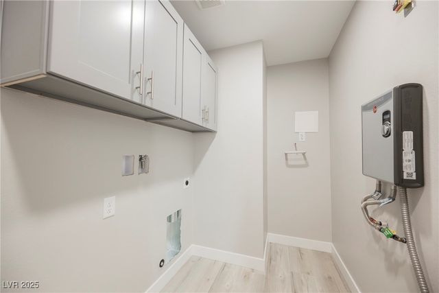 871 East Valiant Avenue, Pahrump, NV 89060