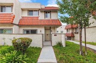17955 River Circle 4, Canyon Country, CA 91387