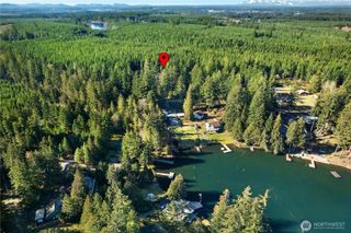 1651 E Phillips Lake Loop Road, Shelton, WA 98584