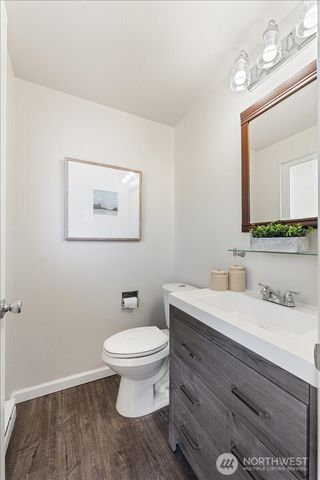 1351 S Highland Avenue, Tacoma, WA 98465