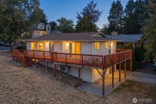 1351 S Highland Avenue, Tacoma, WA 98465