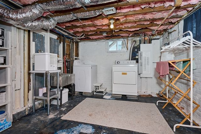 73 Lyman St, South Hadley, MA 01075