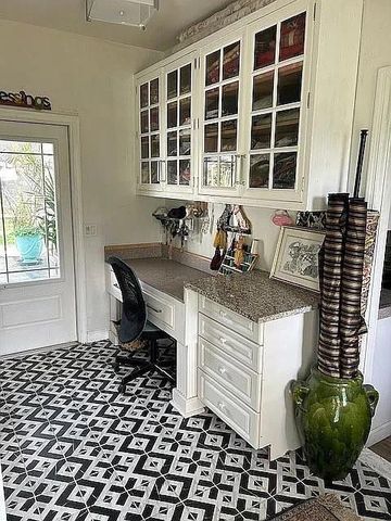 480 38th Court, Vero Beach, FL 32968