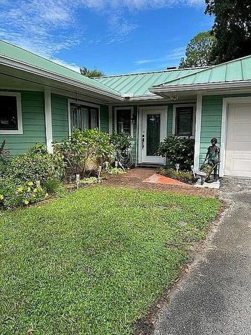 480 38th Court, Vero Beach, FL 32968