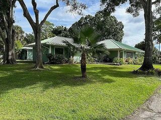480 38th Court, Vero Beach, FL 32968
