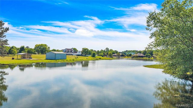 398 MEADOWVIEW Drive, Wetumpka, AL 36092