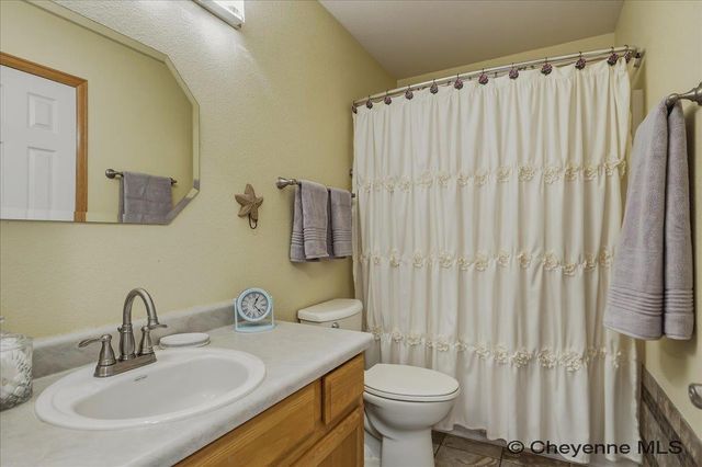 4318 PARKVIEW DR, Cheyenne, WY 82001