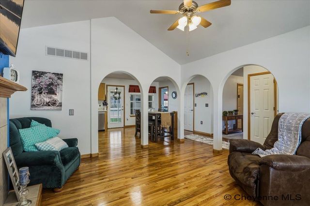 4318 PARKVIEW DR, Cheyenne, WY 82001
