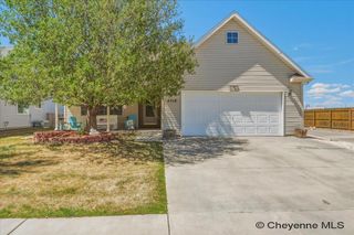 4318 PARKVIEW DR, Cheyenne, WY 82001