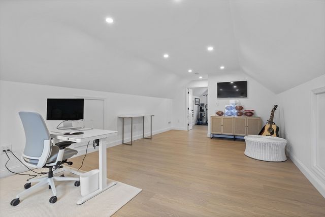 6 Dadak Drive, Dracut, MA 01826