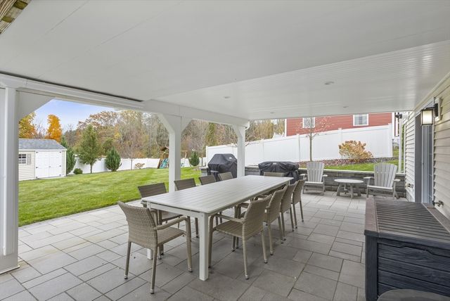 6 Dadak Drive, Dracut, MA 01826