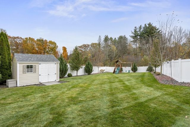 6 Dadak Drive, Dracut, MA 01826