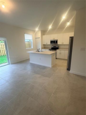 2746 SE 24th Terrace, Homestead, FL 33035