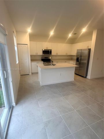 2746 SE 24th Terrace, Homestead, FL 33035