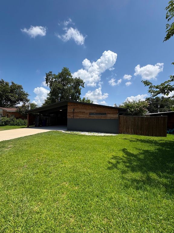 3609 Seguin Drive, Dallas, TX 75220