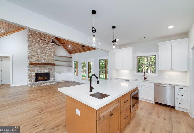 164 Henderson Mill, Mansfield, GA 30055