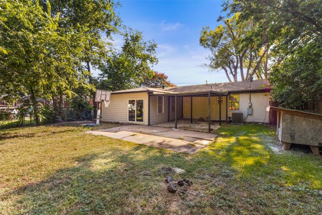8719 Freeport Drive, Dallas, TX 75228