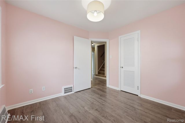 22014 California Street, St. Clair Shores, MI 48080