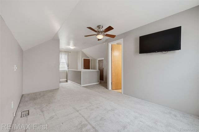 22014 California Street, St. Clair Shores, MI 48080