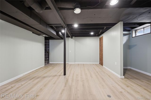 22014 California Street, St. Clair Shores, MI 48080