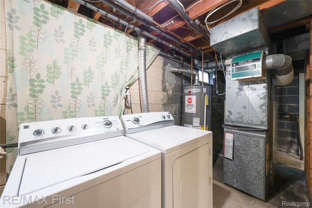22014 California Street, St. Clair Shores, MI 48080