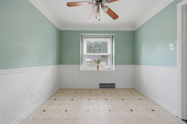 22014 California Street, St. Clair Shores, MI 48080