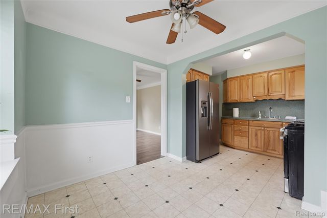 22014 California Street, St. Clair Shores, MI 48080