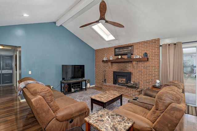 2764 W Vincent Street, Springfield, MO 65810