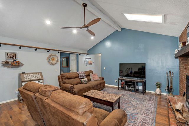 2764 W Vincent Street, Springfield, MO 65810